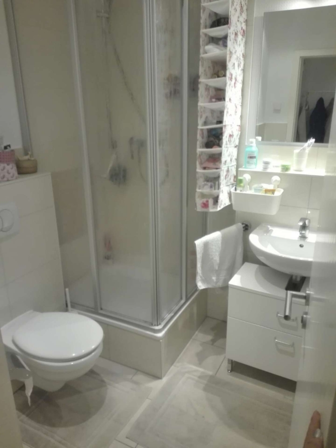 ***Möblierte 1 RWG im EG, Fußbodenheizung – Dusche – EBK **WE 15** - Photo 4