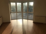 Wohnzimmer - ** Lichtdurchflutete 2-RWG im 1. OG – Laminat – Bad mit Wanne **WE 03**