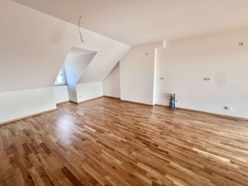 **WOHLFÜHLOASE**MODERNE 4-RWG AM HAFEN** Tageslichtbad mit Dusche, Wanne & Balkon**WE 08**,  Plautstraße 26, 04179 Leipzig, Dachgeschosswohnung