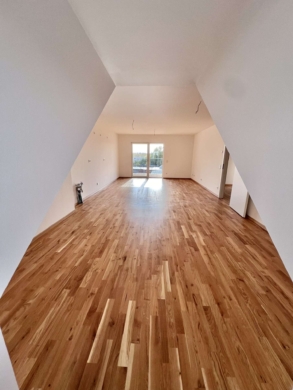 ** MODERNE 4-RWG AM HAFEN** Tageslichtbad mit Dusche, Wanne & Balkon**WE 08**,  Plautstraße 26, 04179 Leipzig, Dachgeschosswohnung