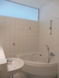 Badezimmer - GERÄUMIGE 2 RAUM WOHNUNG MIT PARKETT, BAD MIT ECKWANNE, BALKON UND AUFZUG **WE 5**
