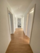 Flur - **HELLE 3-RWG** Tageslichtbad mit Wanne **WE 13**