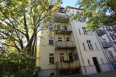 Hausansicht hinten - ** Top 2-RWG mit Laminat, Bad mit Wanne & Balkon – in super Lage ! **WE13**
