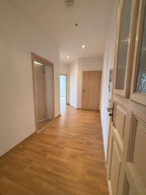 **Wohlfühlen garantiert**HELLE 2-RWG MIT EINBAUKÜCHE, AUFZUG, BAD MIT DUSCHE **WE 11**,  Berthastraße 2, 04357 Leipzig, Etagenwohnung