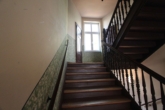 Treppenhaus - *IMMOBILIE IN TOP LAGE* – Gemütliche 2-RWG mit Laminat, Bad mit Wanne, Balkon **WE01**