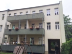 Hinterhausansicht - **Helle 2-RWG** MIT TAGESLICHTBAD & WANNE **WE 09**