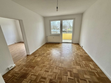 **Helle 2-RWG im EG – Balkon – Tageslichtbad mit Dusche **WE 32**,  Kloßstraße 33, 04249 Leipzig, Erdgeschosswohnung