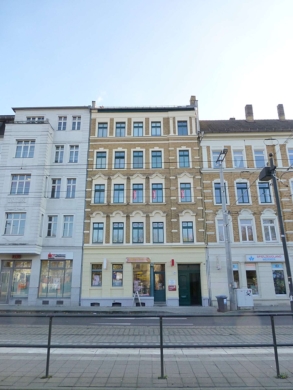 **Lichtdurchflutete 2-RWG im 4.OG mit LAMINAT und BAD MIT DUSCHE in super Lage! ***WE 08***,  Delitzscher Straße 76, 04129 Leipzig, Etagenwohnung
