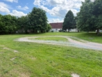 Blick über das Grundstück - Baugrundstück in Kavelsdorf – ca. 900 m² für Ihr Eigenheim | Baulücke im Innenbereich | Bau-Turbo nu
