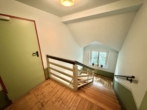 Treppenhaus - **ATTRAKTIVES MEHRFAMILIENHAUS IN BESTER LAGE – solide Kapitalanlage mit Wertsteigerungspotenzial**