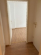 Flur - ** GEMÜTLICHE LICHTDURCHFLUTETE 1-RWG ** MIT BAD, WANNE & ABSTELLKAMMER ** WE 19 **