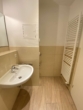 Badezimmer - ** Tolle 2-RWG im 2.OG – modernes Bad – Fußbodenheizung, Wanne – Loggia – WE 11 **
