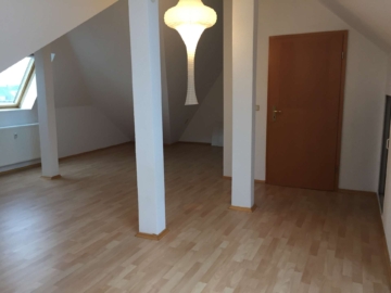 *STILVOLLE KAPITALANLAGE*COOLE MAISONETTE MIT EINBAUKÜCHE, TAGESLICHTBAD, WANNE & DUSCHE*WE 09*,  Kirschbergstraße 78, 04155 Leipzig, Dachgeschosswohnung